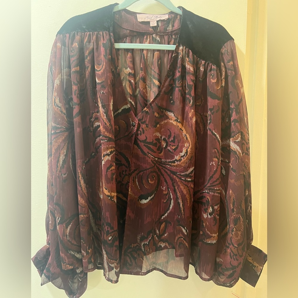 Nicole Richie Velvet & Floral
